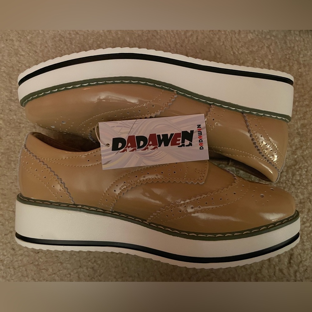 DADAWEN Tan Platform Oxfords